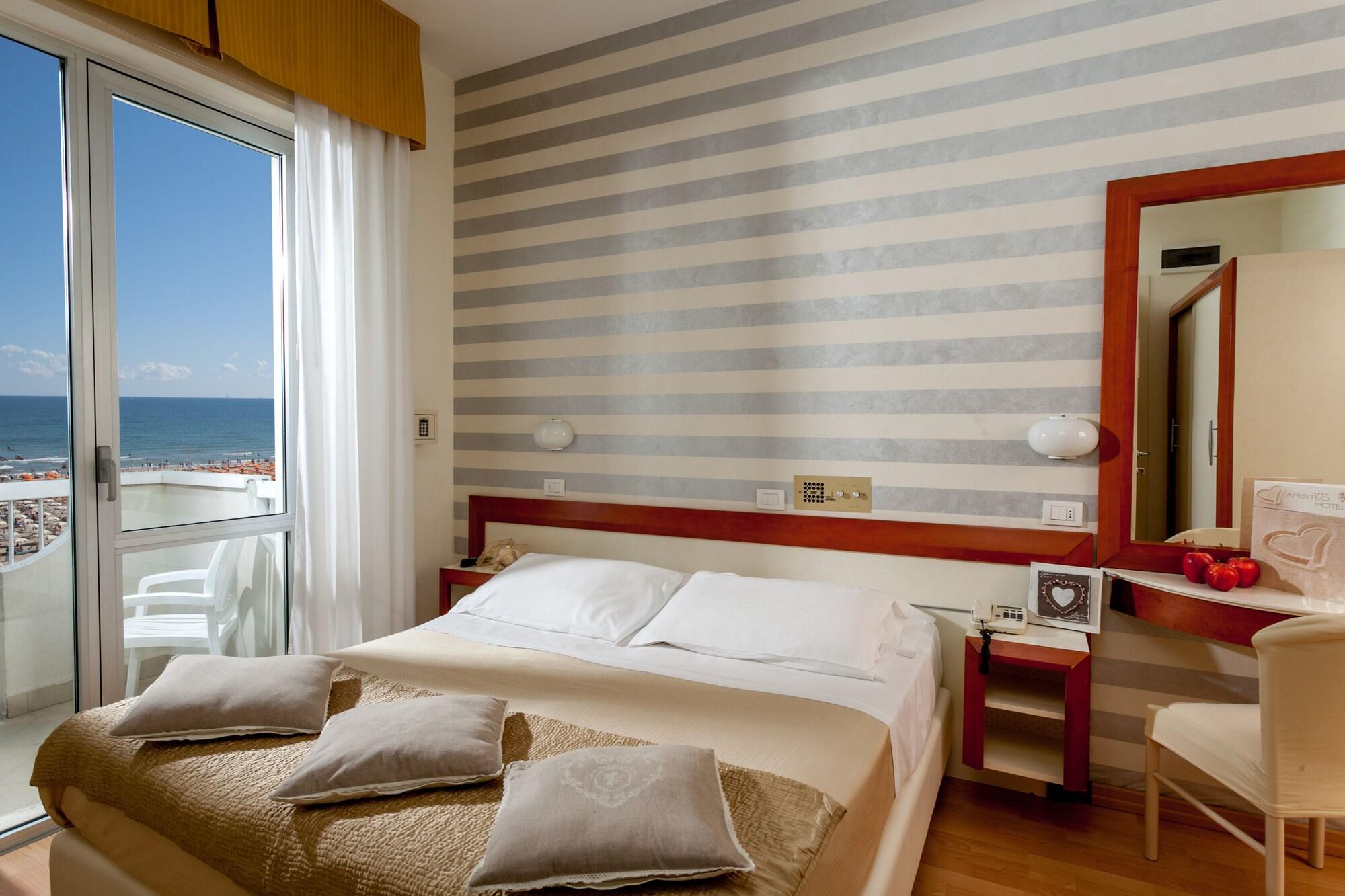 Hotel Aristeo Rimini Exterior photo